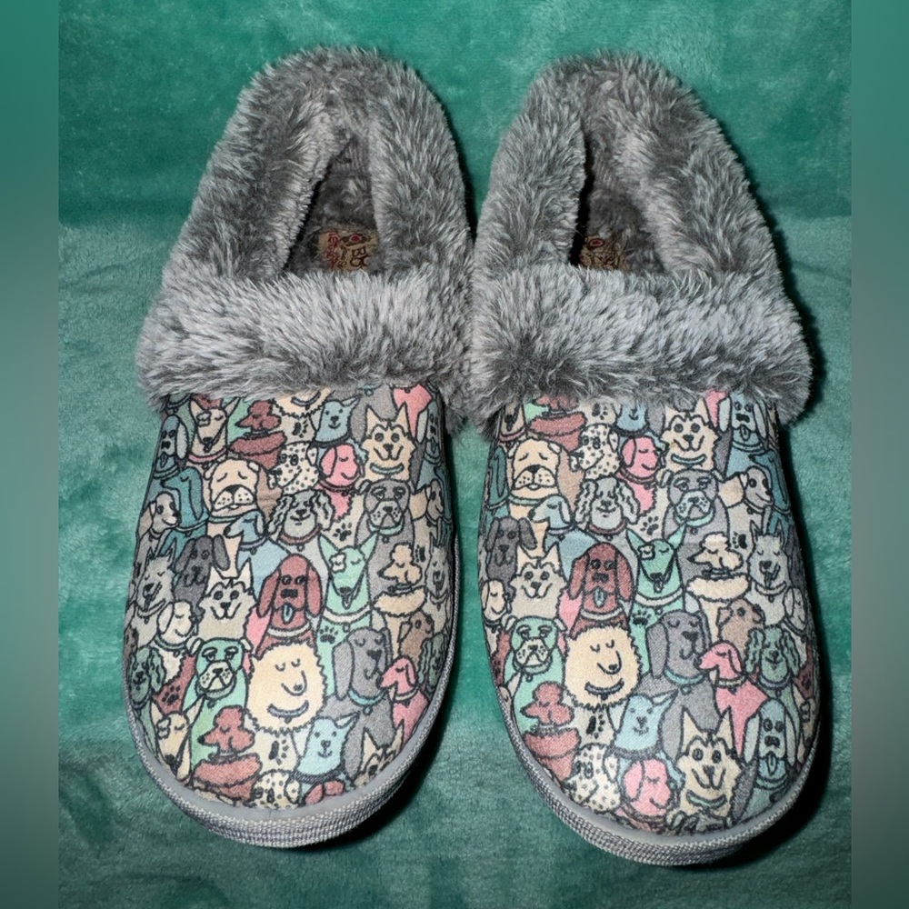 Gently Used Bobs from Skechers Slippers.